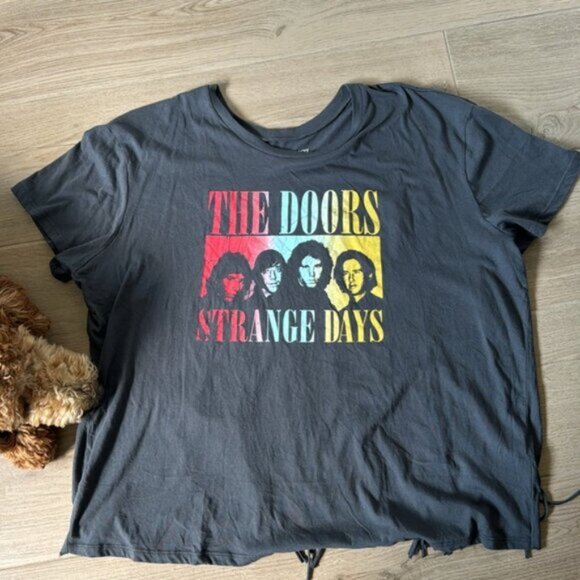 Torrid Women Grey The Doors Open Back Fringe Relaxed Fit Tee Plus Size 2X - Picture 12 of 13